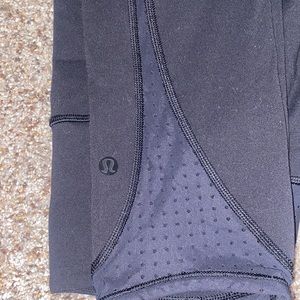 size for black lulu lemon leggings